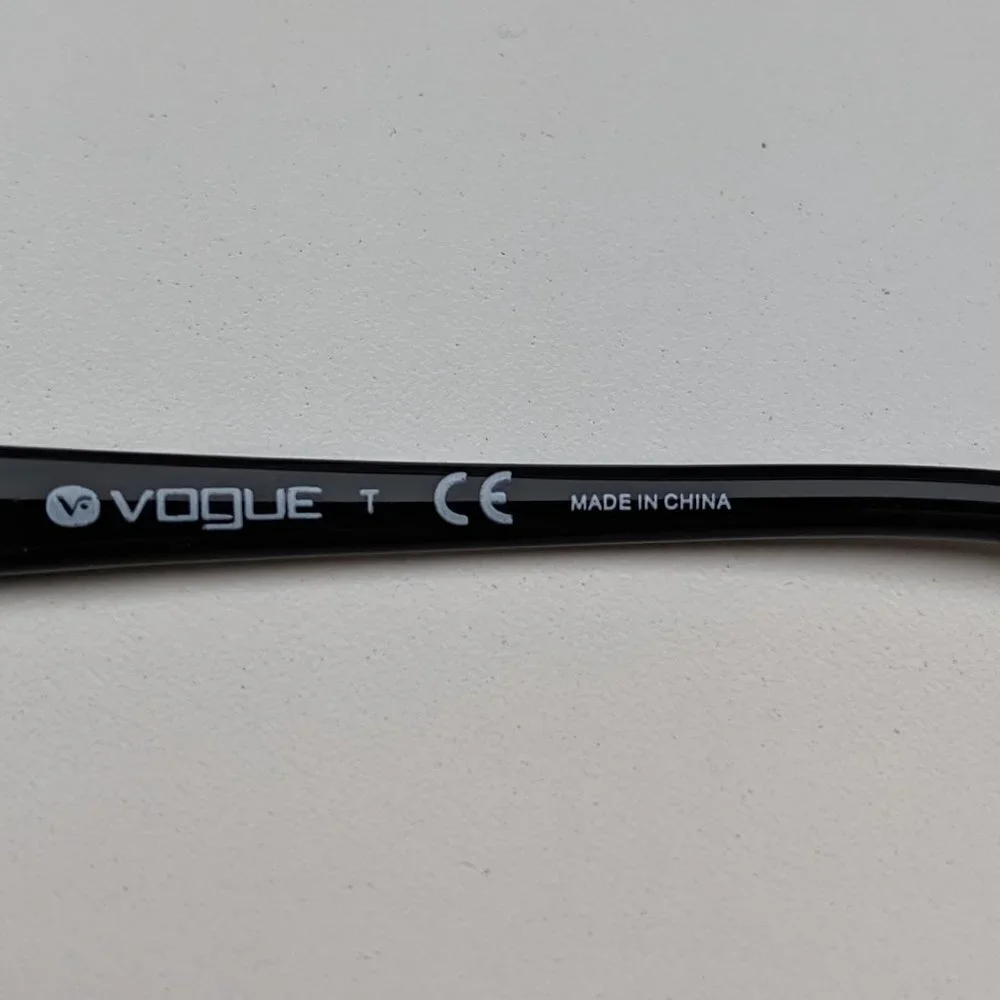 🕶️Vogue VO2751 Women's Eyeglasses/TS750🕶️​